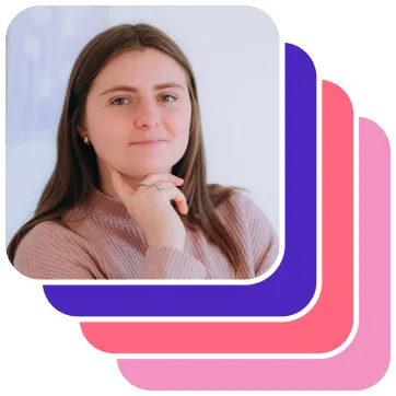 Photo portrait purplemay Manon Williot webdesigner UX/UI graphiste et illustration freelance à Niort, Poitiers, La Rochelle, Angoulême et à distance