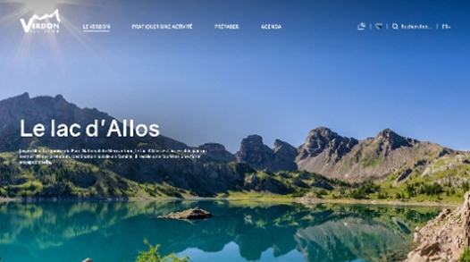 projet_site_web_office_tourisme_verdon_portfolio_purplemay_manon_williot_9 Maquette de la page "lac d'allos" desktop du projet de refonte de site web pour l'office de tourisme du verdon, par purplemay Manon Williot